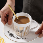 Charger l'image dans la galerie, MirrorSip™ Bewegte Reflexion Kreativer Kaffeetassenspiegel
