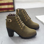 Charger l'image dans la galerie, Damen Stiefeletten mit Blockabsatz | Warm Gefüttert | Rutschfeste Sohle | Goldene Details
