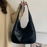 Charger l'image dans la galerie, Akari | Kleine Handtasche mit edler Optik
