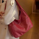 Charger l'image dans la galerie, Akari | Kleine Handtasche mit edler Optik
