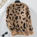 Charger l'image dans la galerie, Le Clair | Warmer Wollpullover mit Leopardenprint-Jacquard
