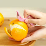 Charger l'image dans la galerie, 1+1 GRATIS | FruPee™ 2-in-1 Obstschäler &amp; Zitrusöffner
